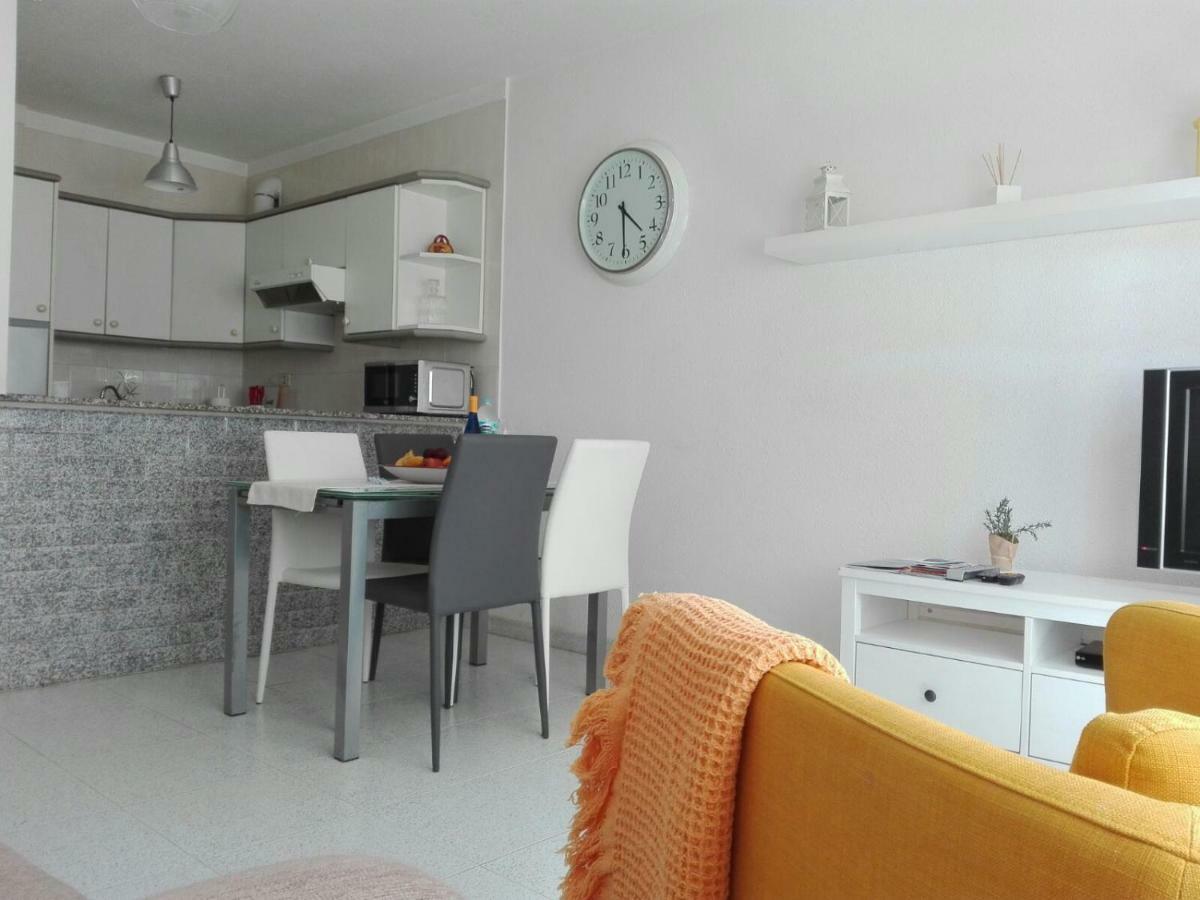 Montana Roja Apartment El Médano Екстериор снимка